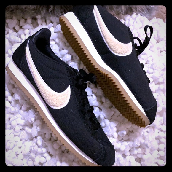 nike cortez canvas